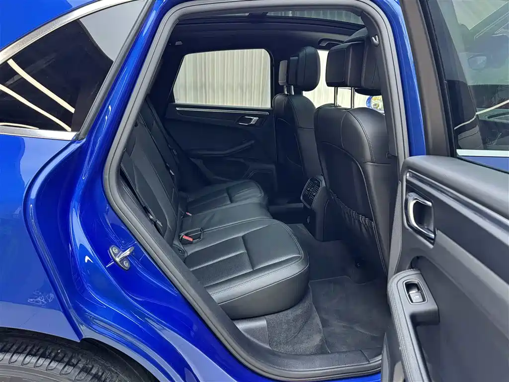 Porsche Macan 2018 — фото 12