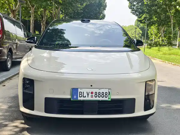 Li Auto i6 2026