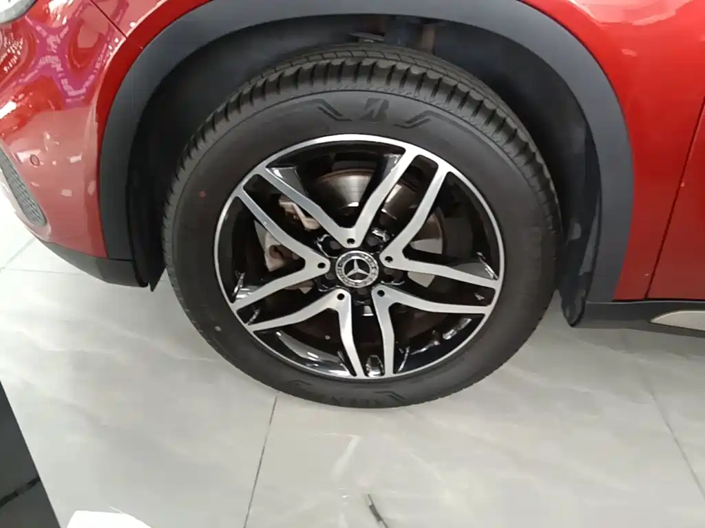 Mercedes-Benz GLA 2017 — фото 23