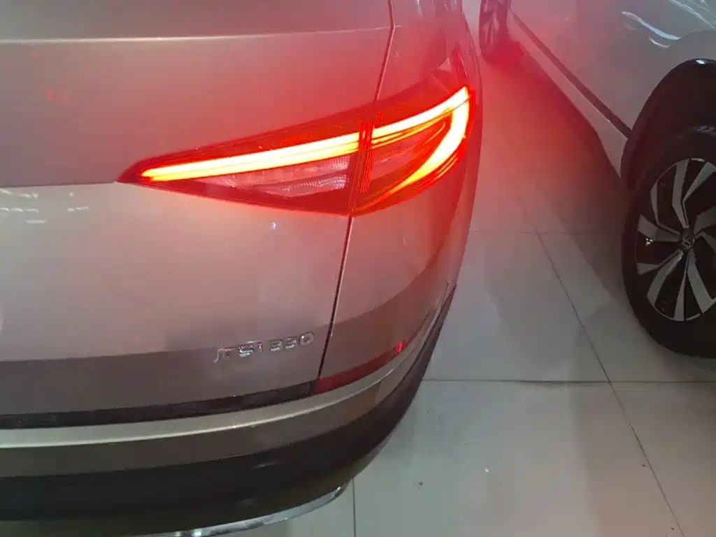 Skoda Kodiaq 2020 — фото 8