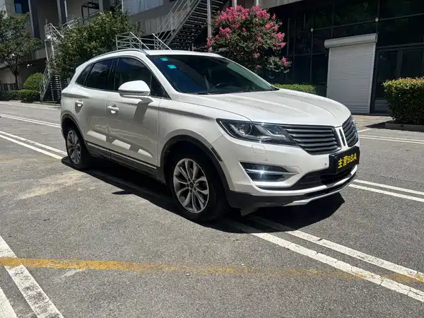 Lincoln MKC 2017