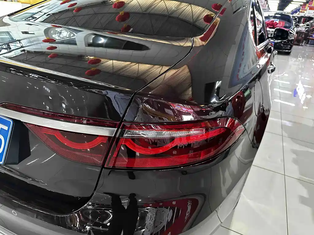 Jaguar XFL 2022 — фото 15