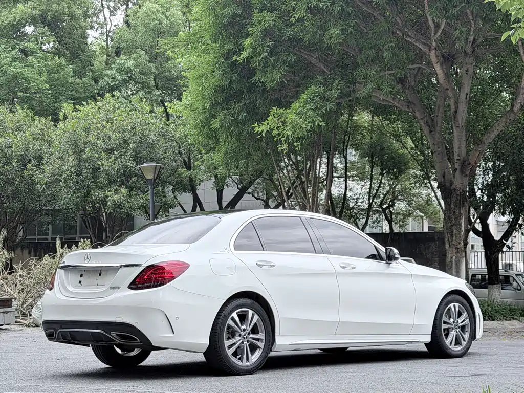 Mercedes-Benz C-Class 2021 — фото 15
