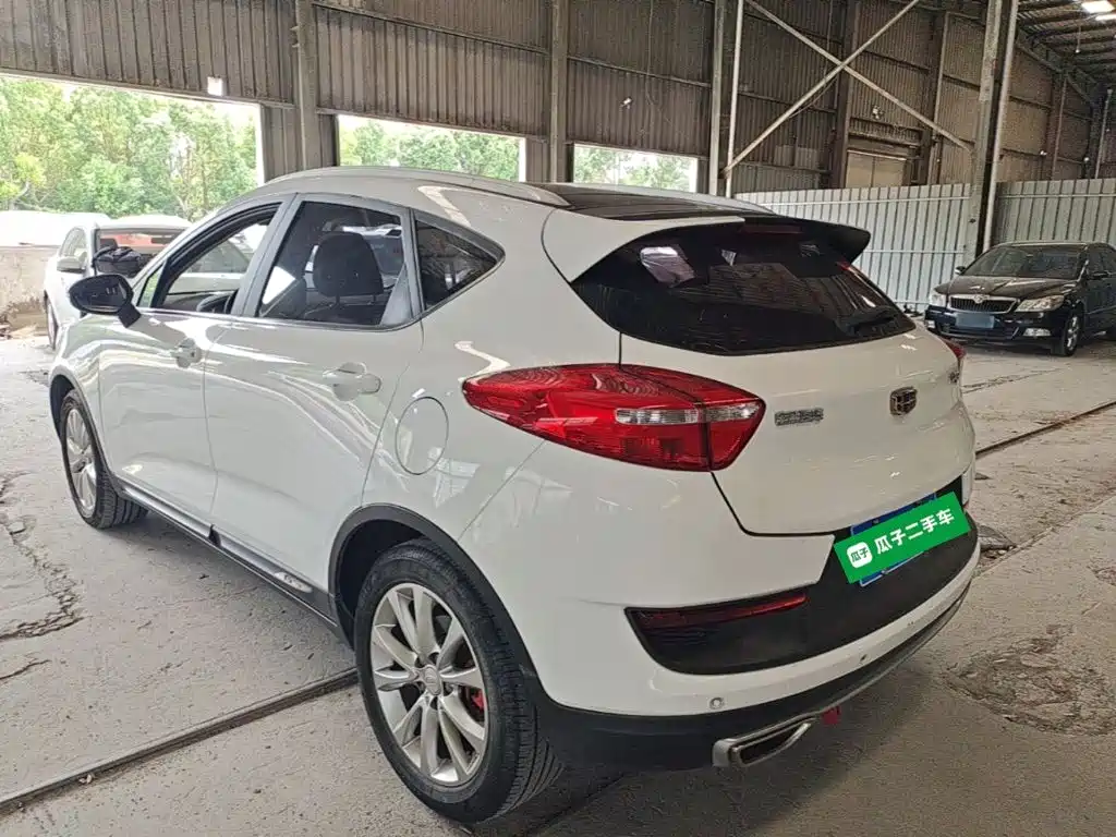Geely Emgrand GS 2018 — фото 5