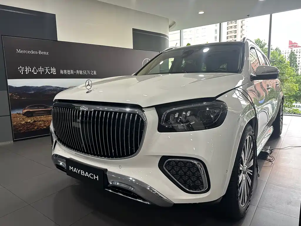 Mercedes-Benz GLS — фото 1