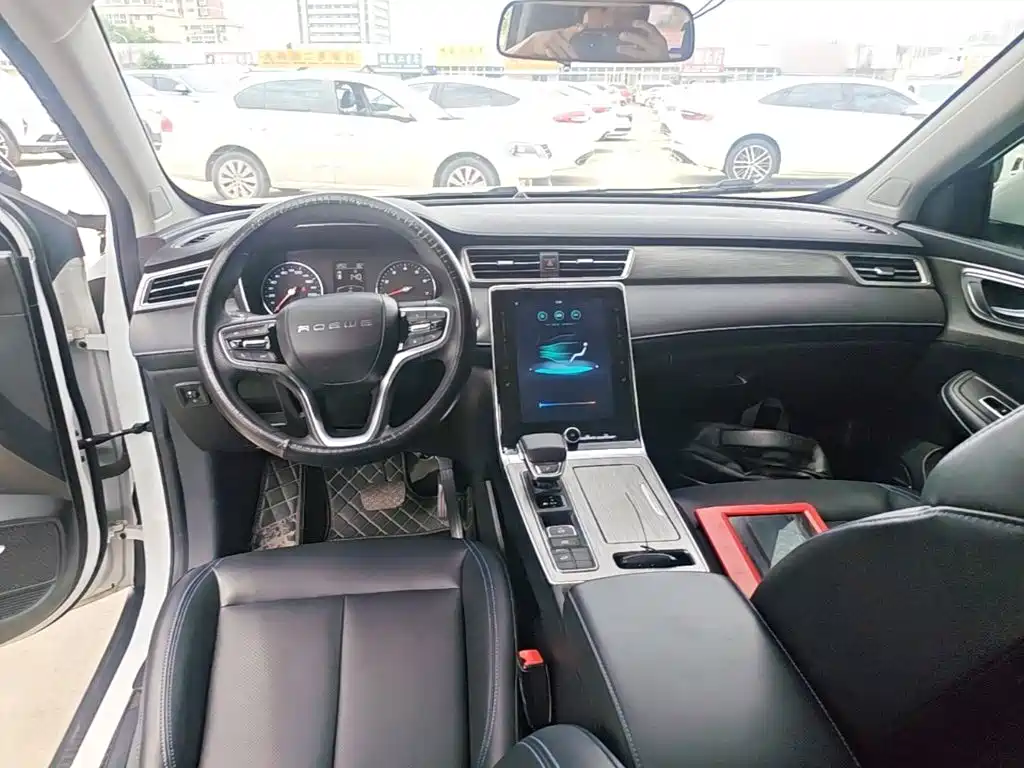 Roewe RX5 2022 — фото 10