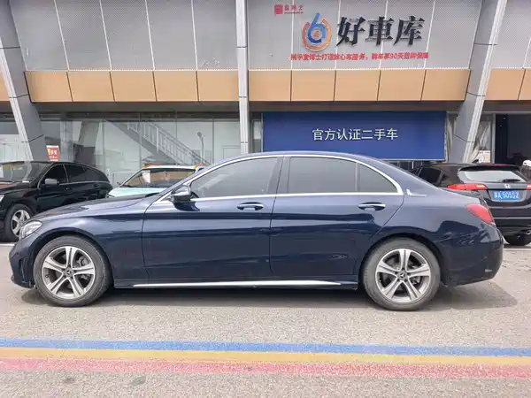 Mercedes-Benz C-Class 2019
