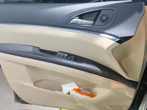 Buick GL8 2024
