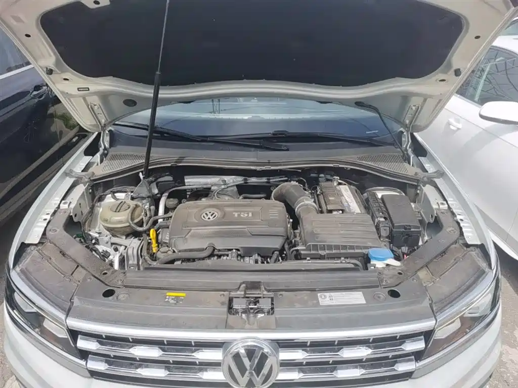 Volkswagen Tiguan L 2018 — фото 20