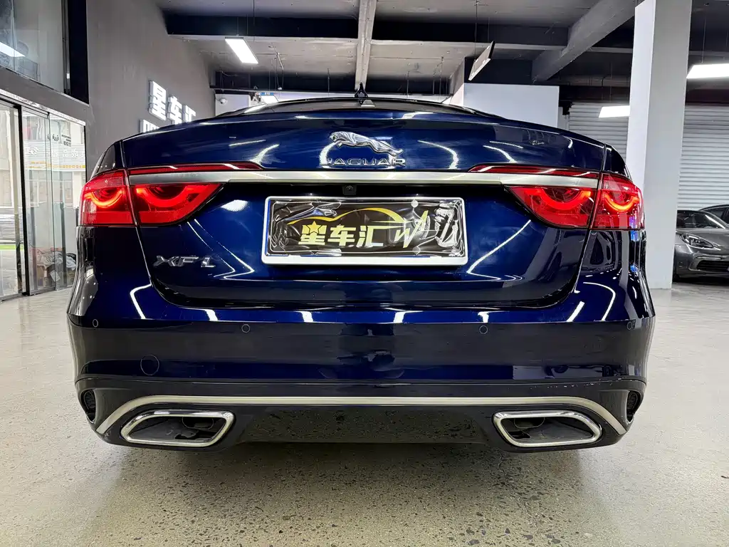 Jaguar XFL 2022 — фото 12