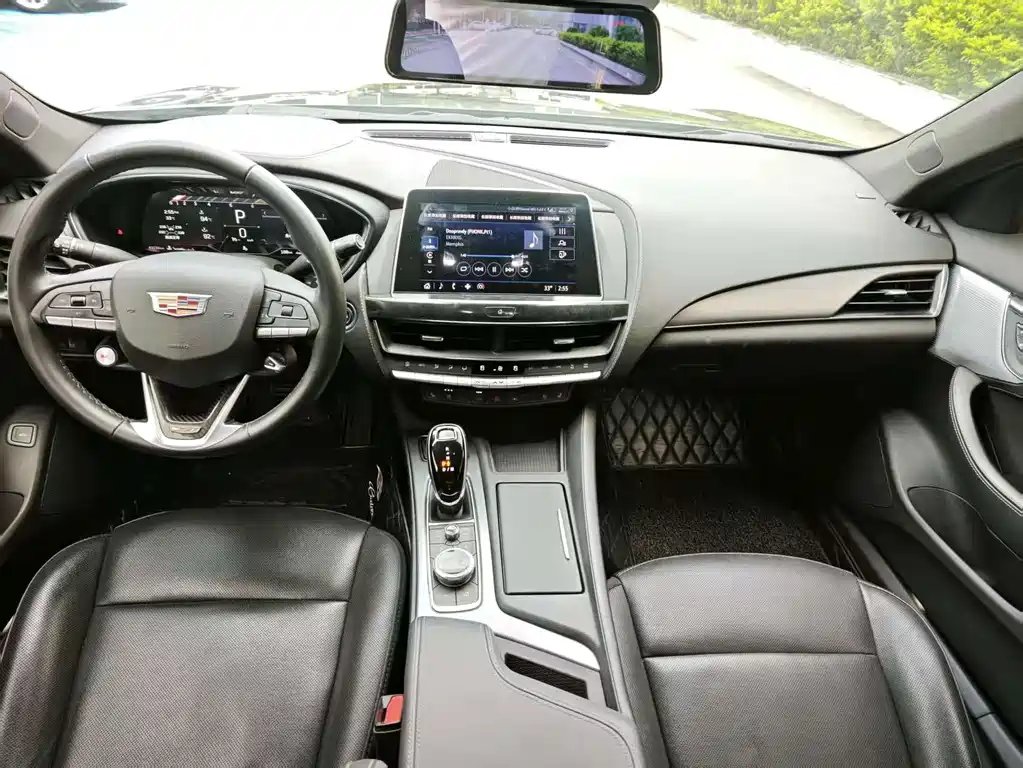Cadillac CT5 2023 — фото 10
