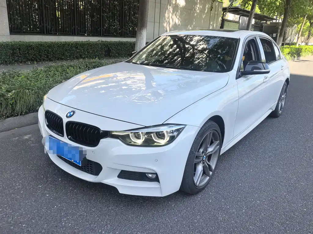 BMW 3 Series 2019 — фото 1