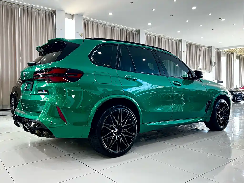 BMW X5 M 2025 — фото 4