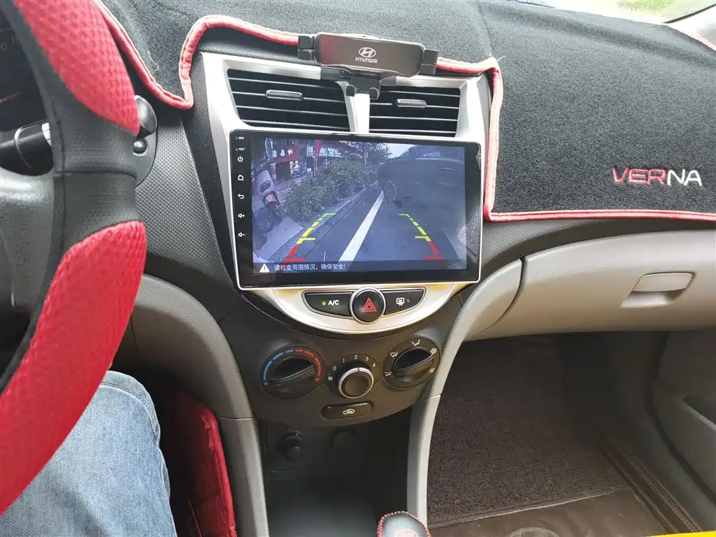 Hyundai Verna 2016 — фото 13