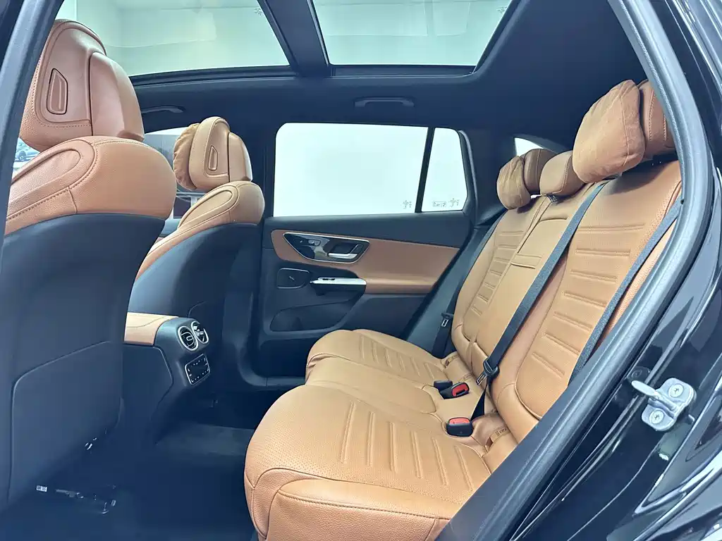 Mercedes-Benz GLC 2023 — фото 11