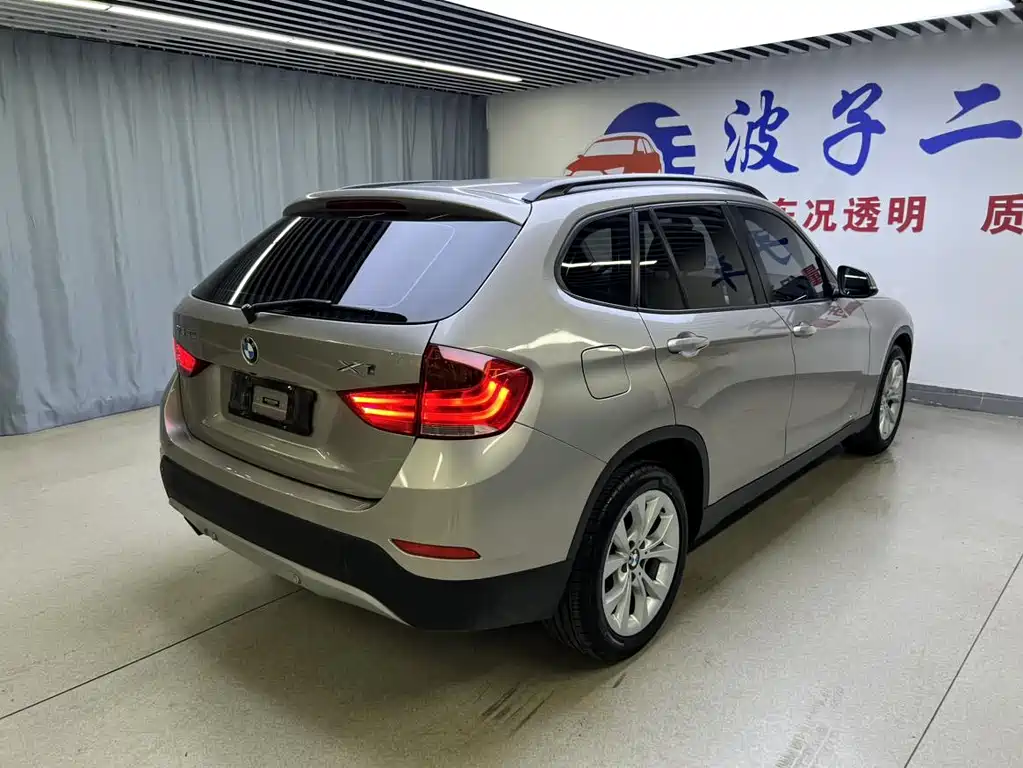 BMW X1 2014 — фото 18