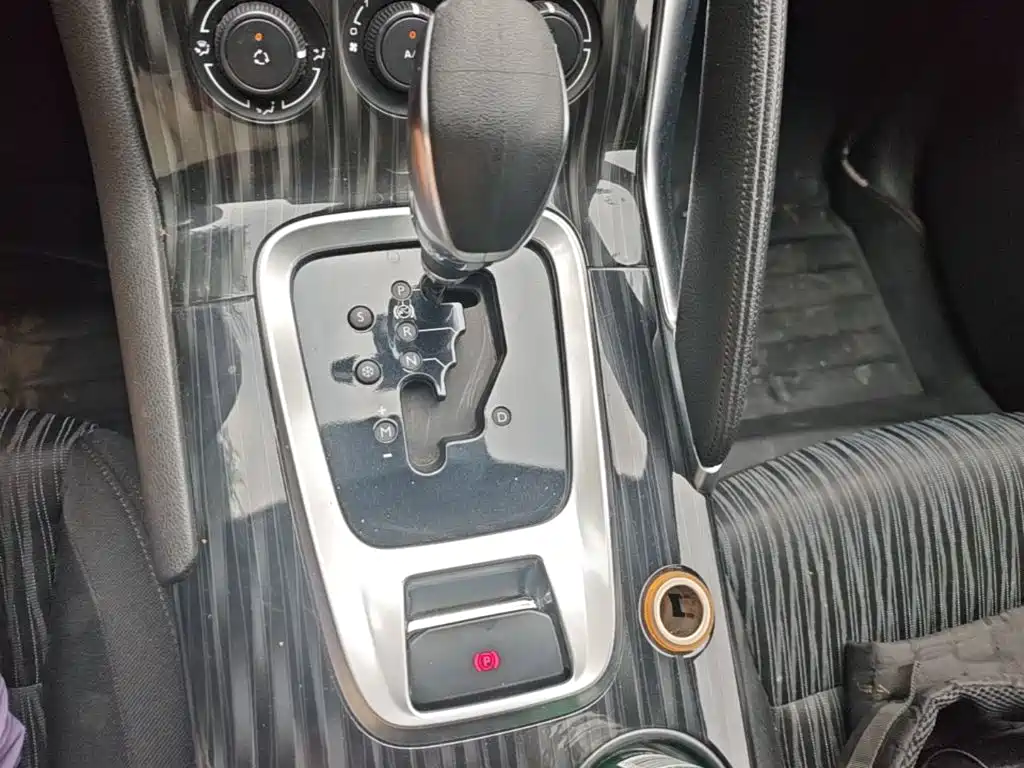 Peugeot 3008 2015 — фото 14
