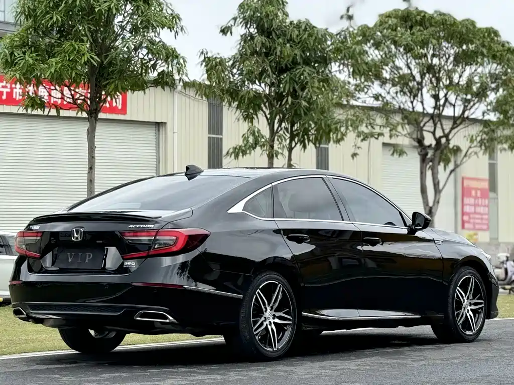 Honda Accord 2023 — фото 6