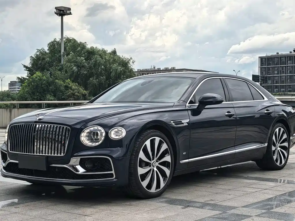 Bentley Flying Spur 2021 — фото 1
