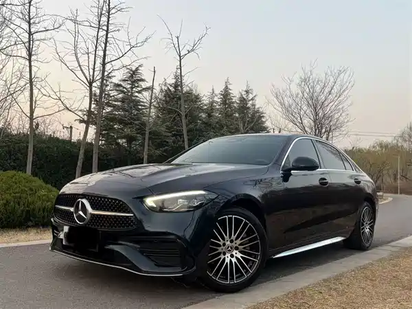 Mercedes-Benz C-Class 2022
