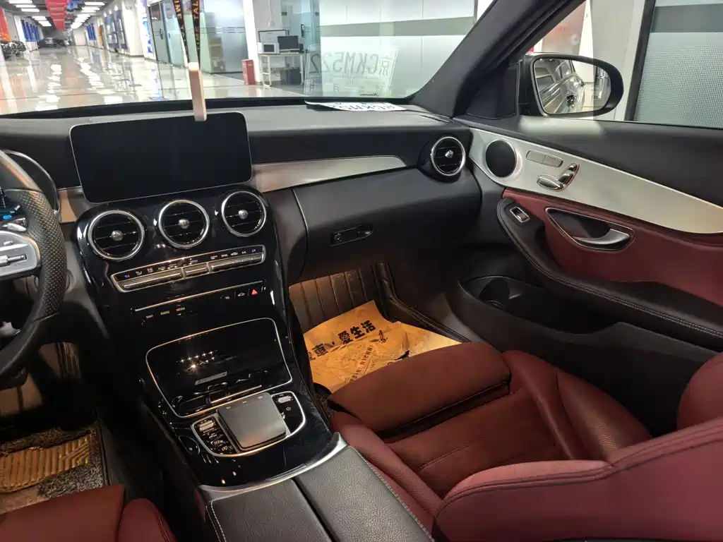 Mercedes-Benz C-Class 2020 — фото 7