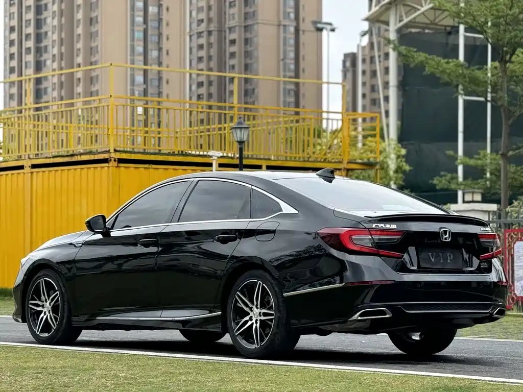 Honda Accord 2023 — фото 4