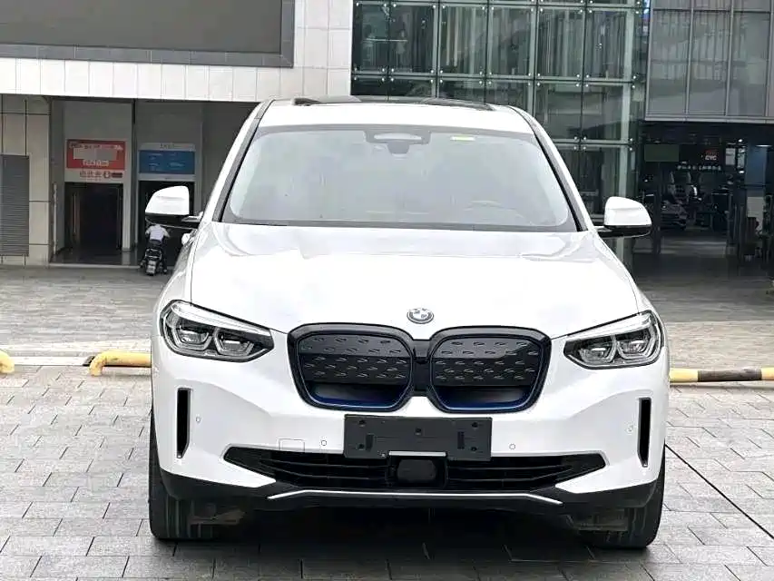 BMW iX3 2020 — фото 2