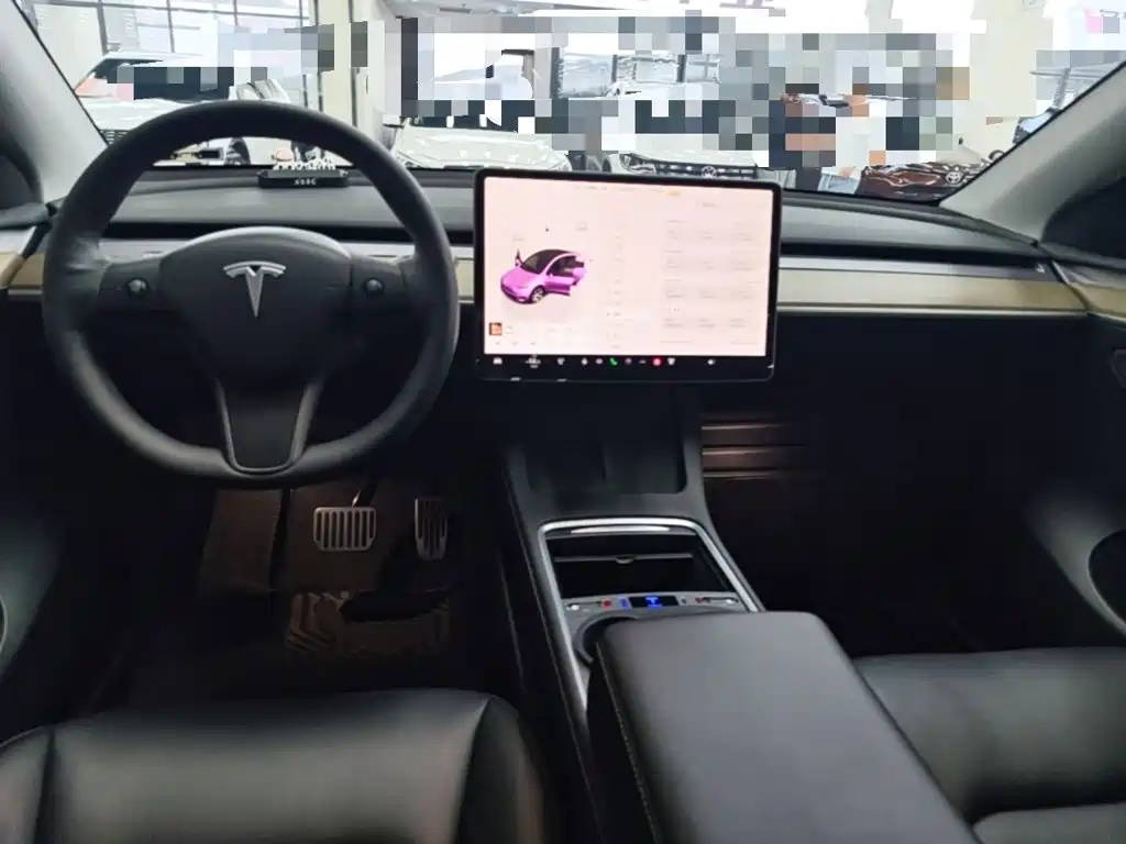 Tesla Model Y 2023 — фото 10