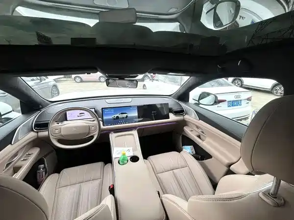 XPeng G9 2025