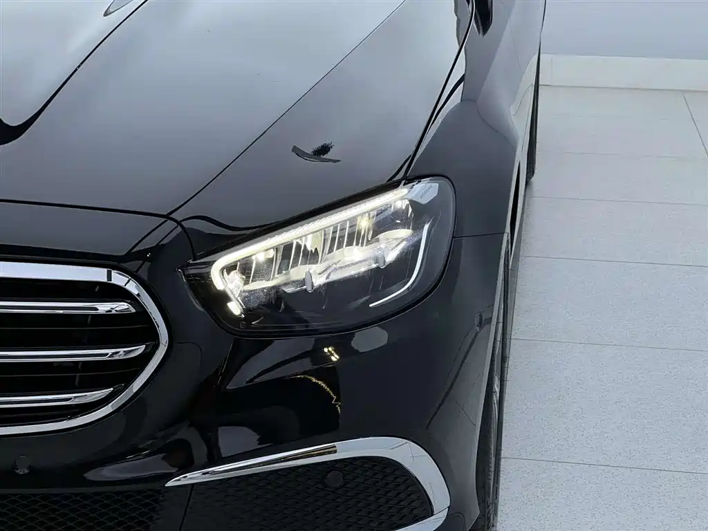 Mercedes-Benz E-Class 2020 — фото 6