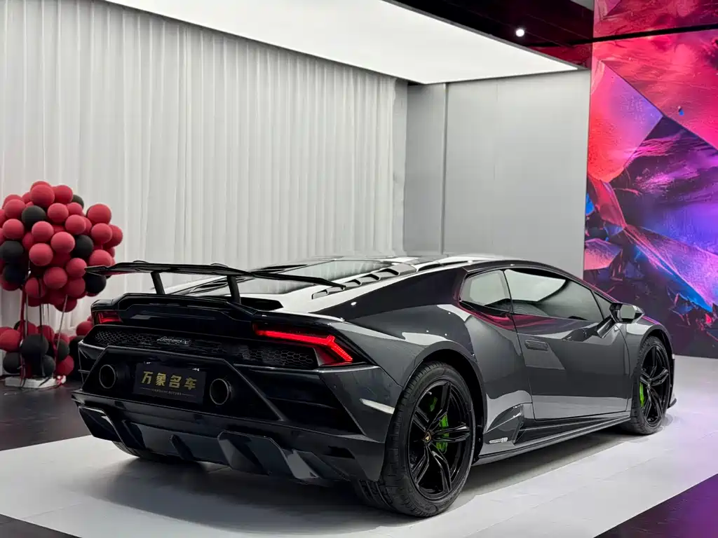 Lamborghini Huracán 2021 — фото 13