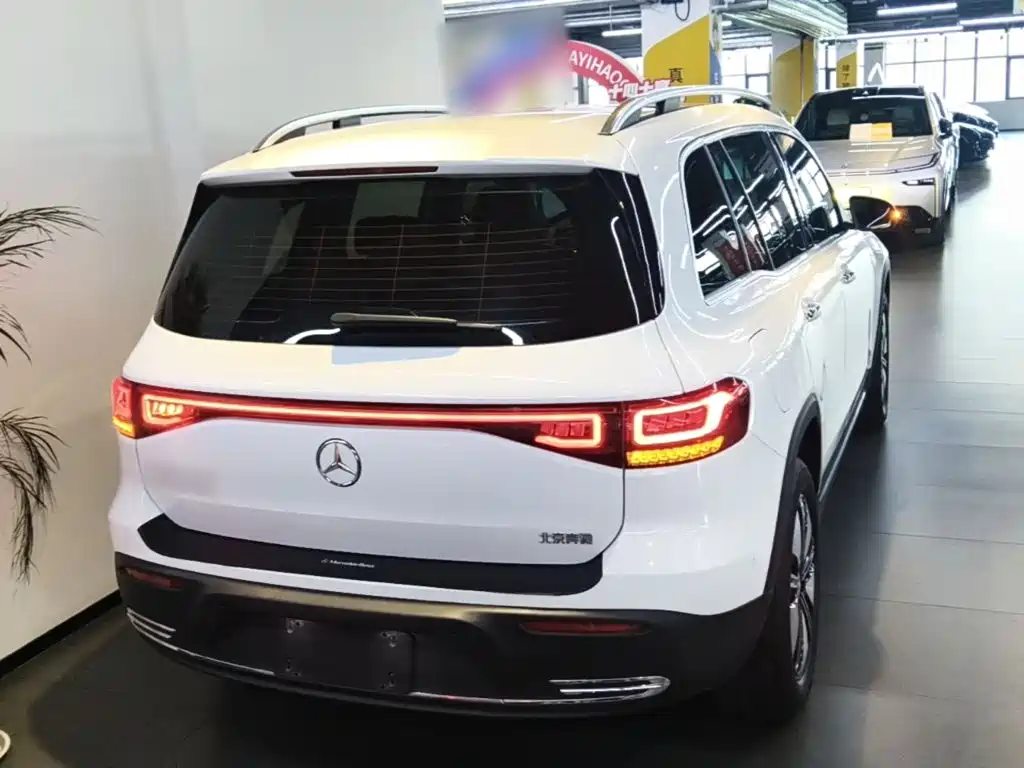 Mercedes-Benz EQB 2023