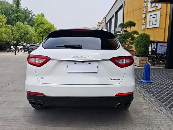 Maserati Levante 2016