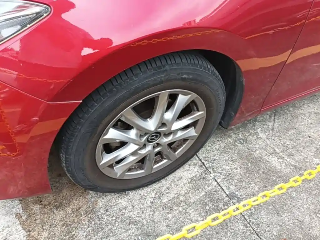 Mazda 3 Axela 2015 — фото 23