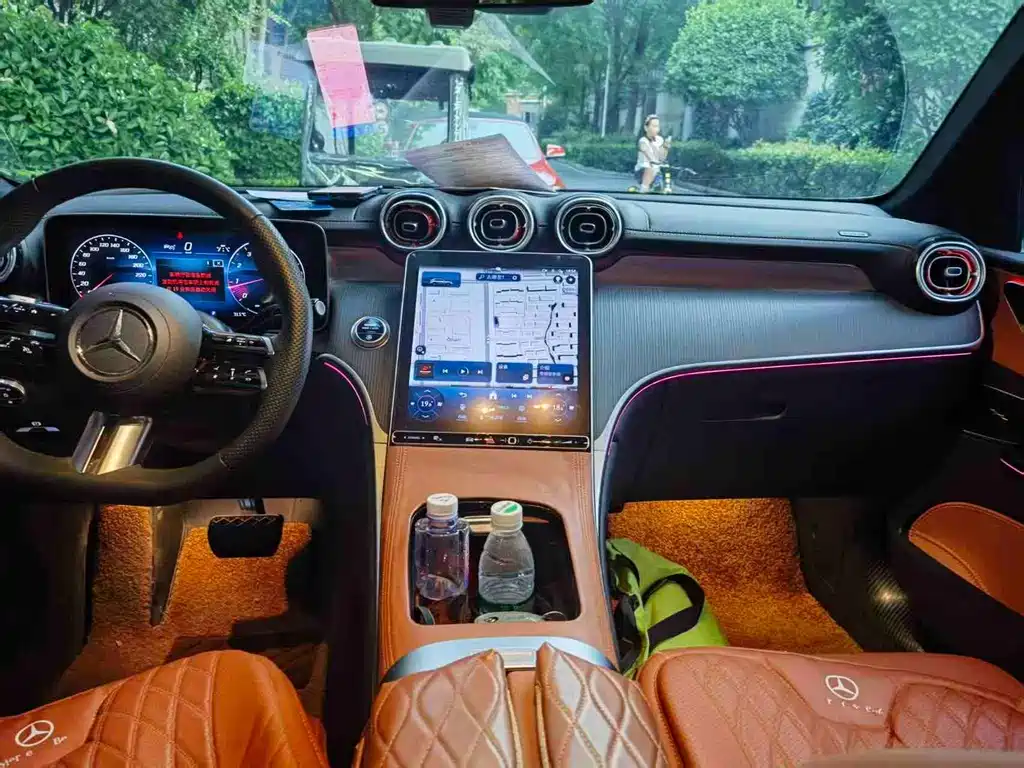 Mercedes-Benz GLC 2023