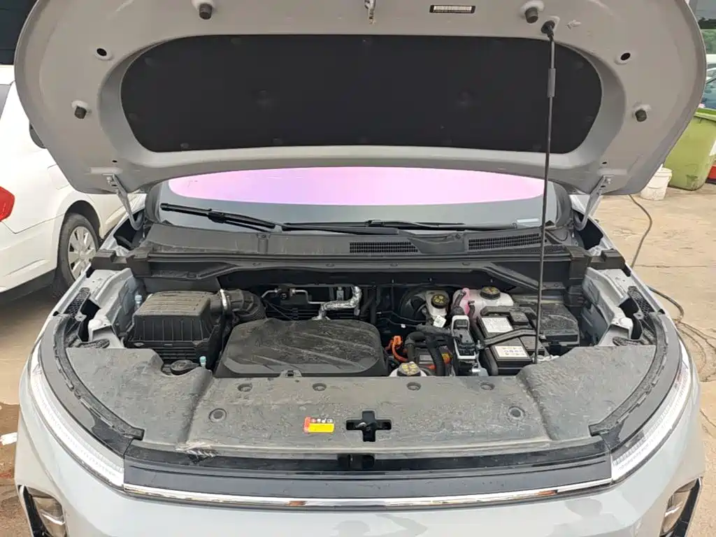 Maxus G50 PHEV 2025 — фото 20