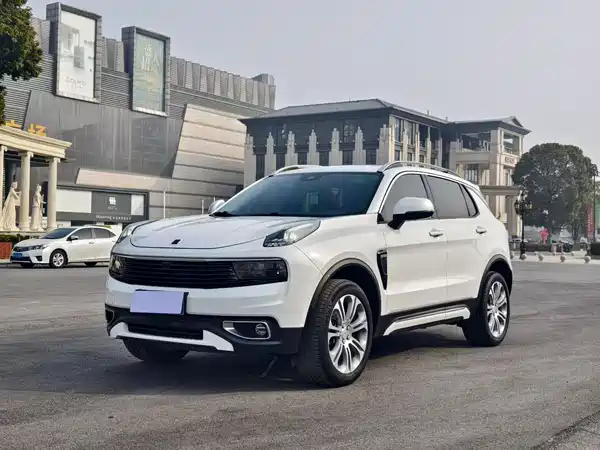 Lynk & Co 01 2019