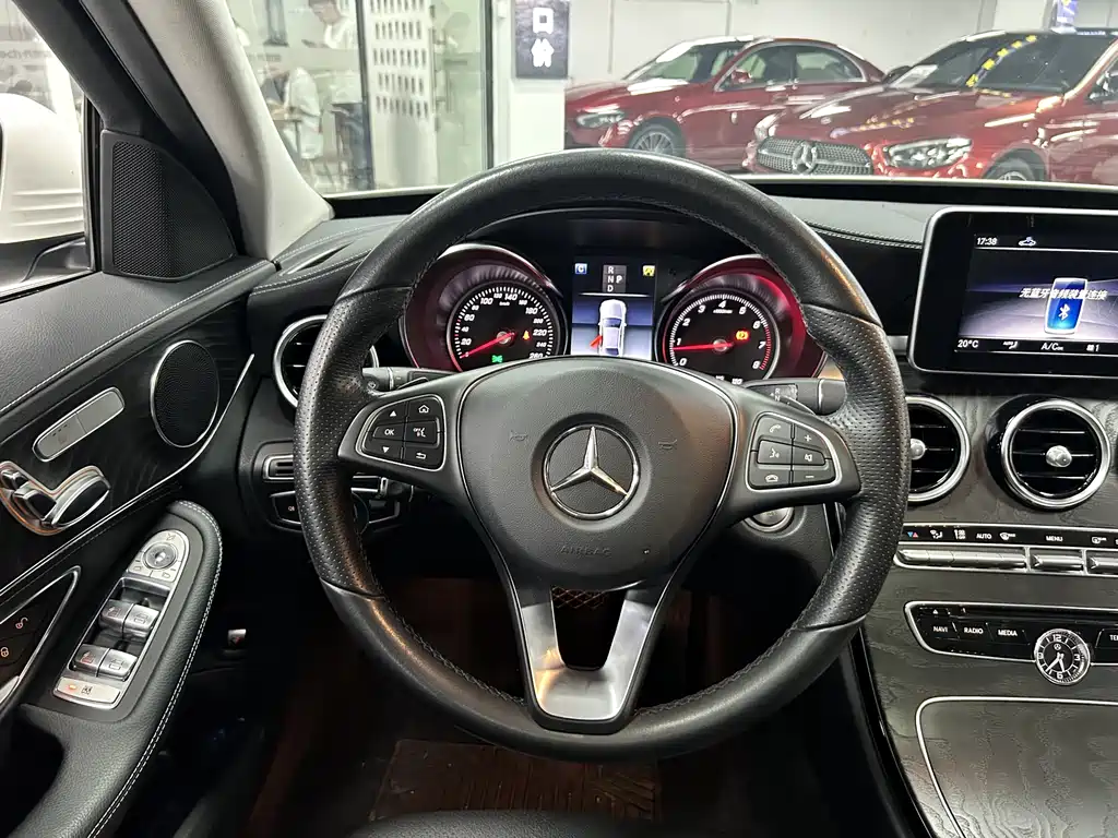 Mercedes-Benz C-Class 2018 — фото 10