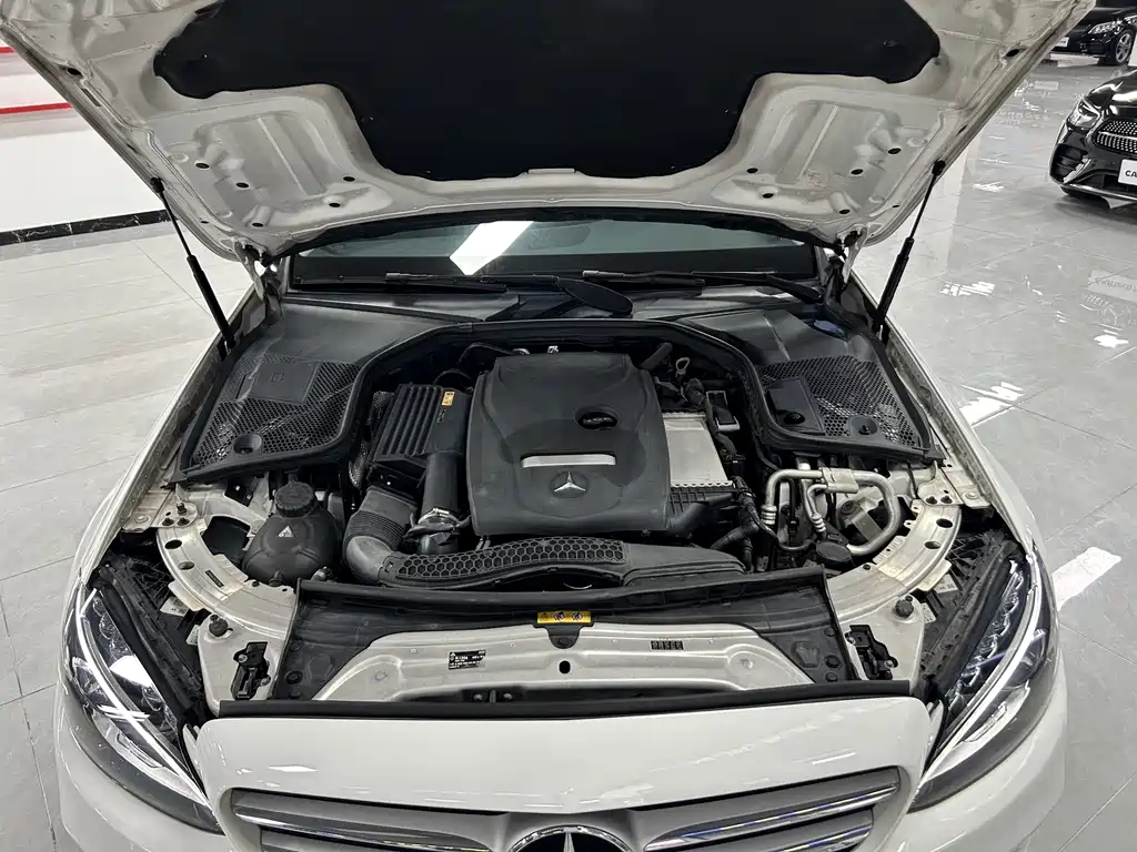 Mercedes-Benz C-Class 2018 — фото 17