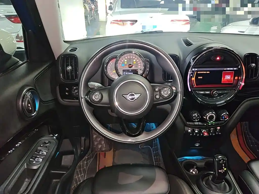 MINI Countryman 2020 — фото 11