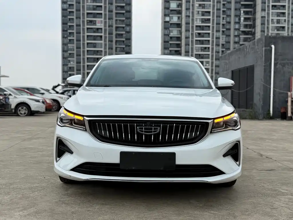 Geely Emgrand 2022 — фото 2