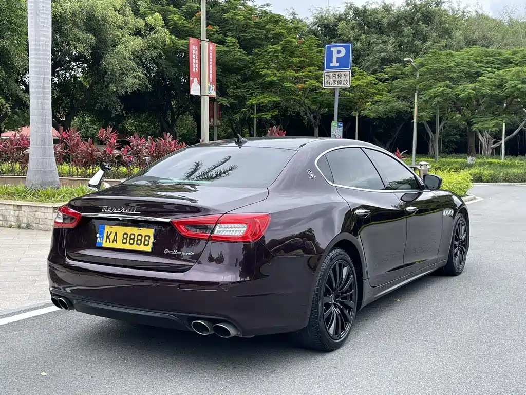 Maserati Quattroporte 2019 — фото 11