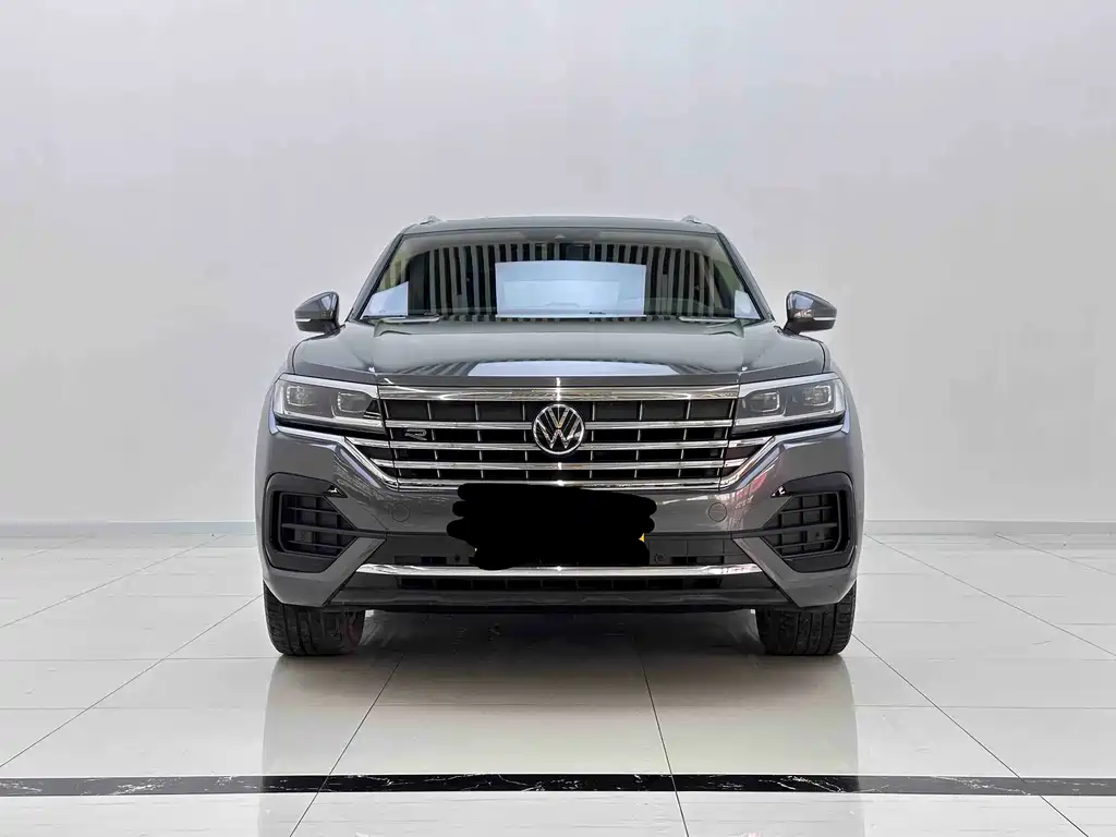 Volkswagen Touareg 2023 — фото 2
