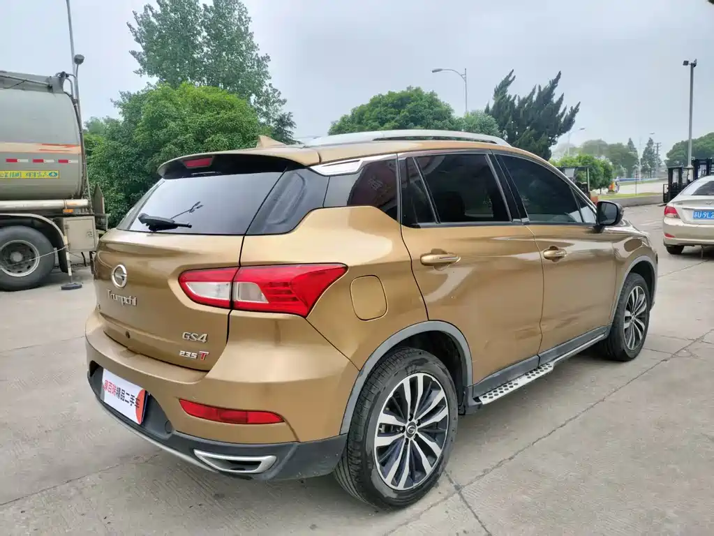 GAC Motor Trumpchi GS4 2016 — фото 5