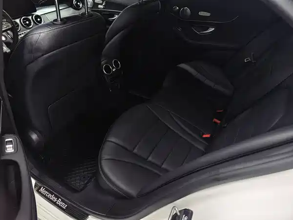 Mercedes-Benz C-Class 2020
