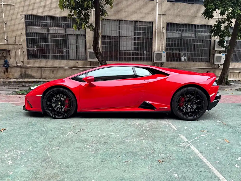 Lamborghini Huracan 2022 — фото 10