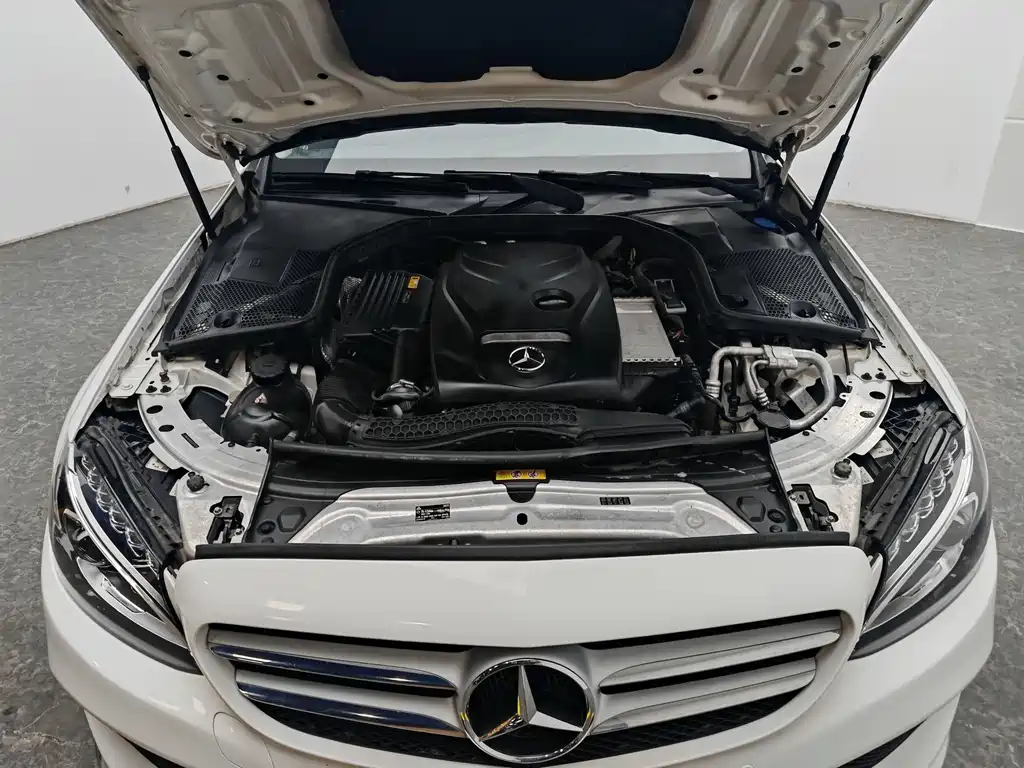 Mercedes-Benz C-Class 2018 — фото 13