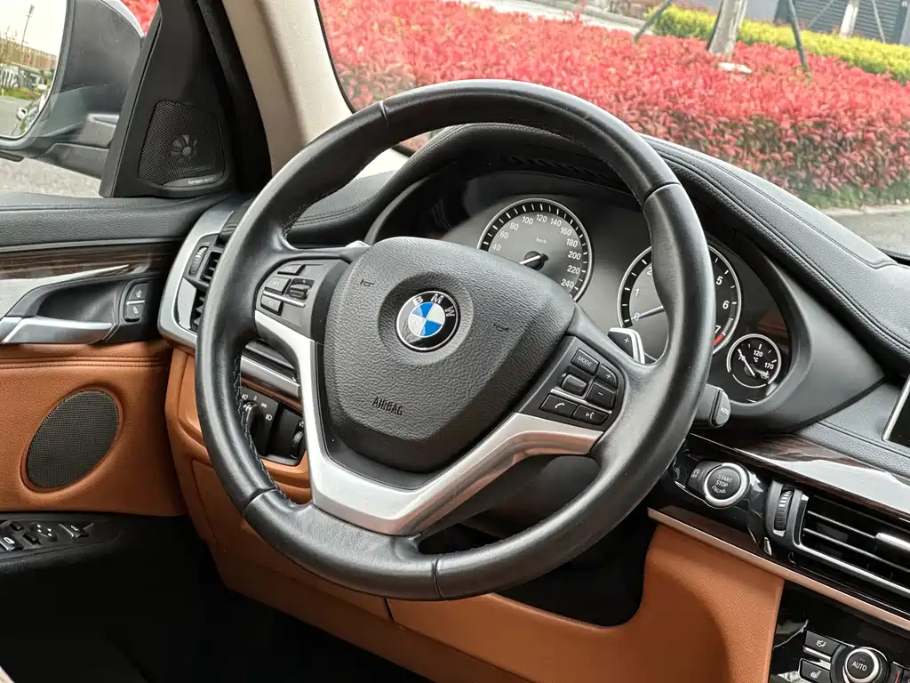 BMW X6 2015 — фото 13