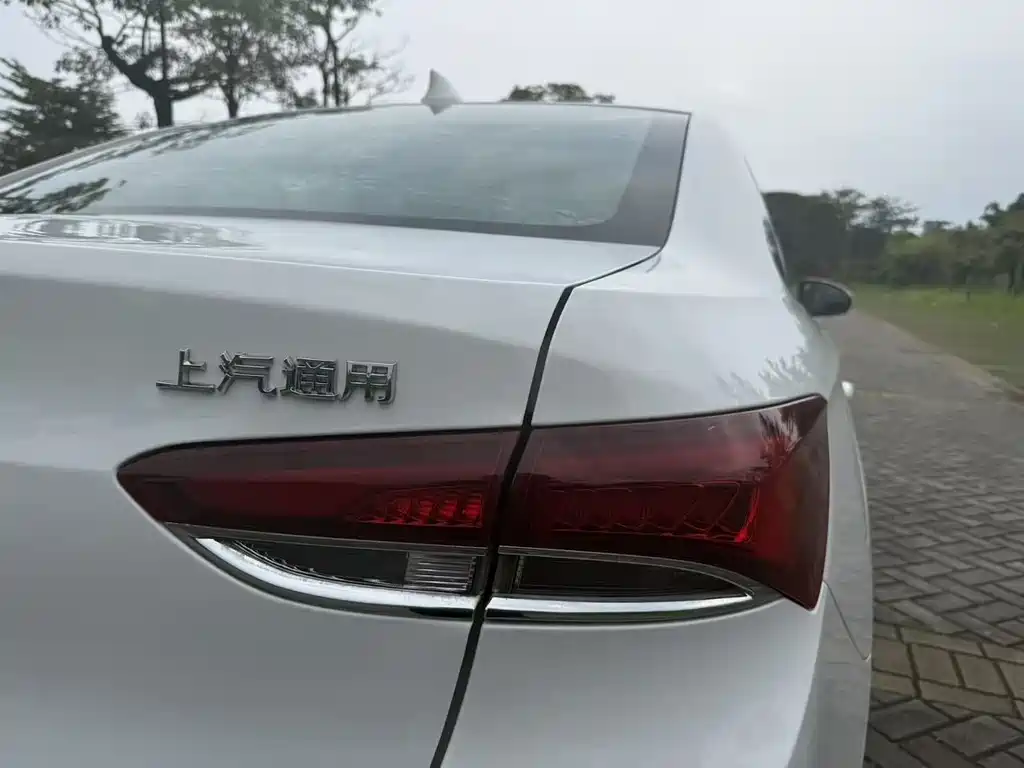 Buick Excelle 2019 — фото 13