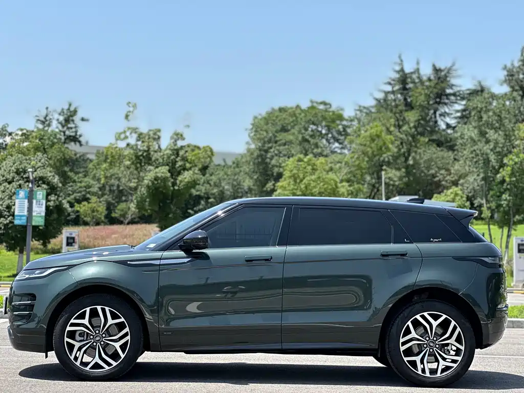 Land Rover Range Rover Evoque 2021 — фото 9